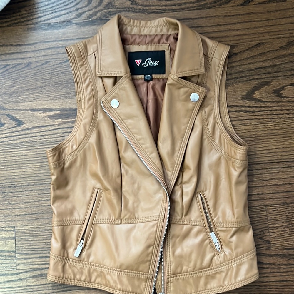 GUESS VEST M SIZE